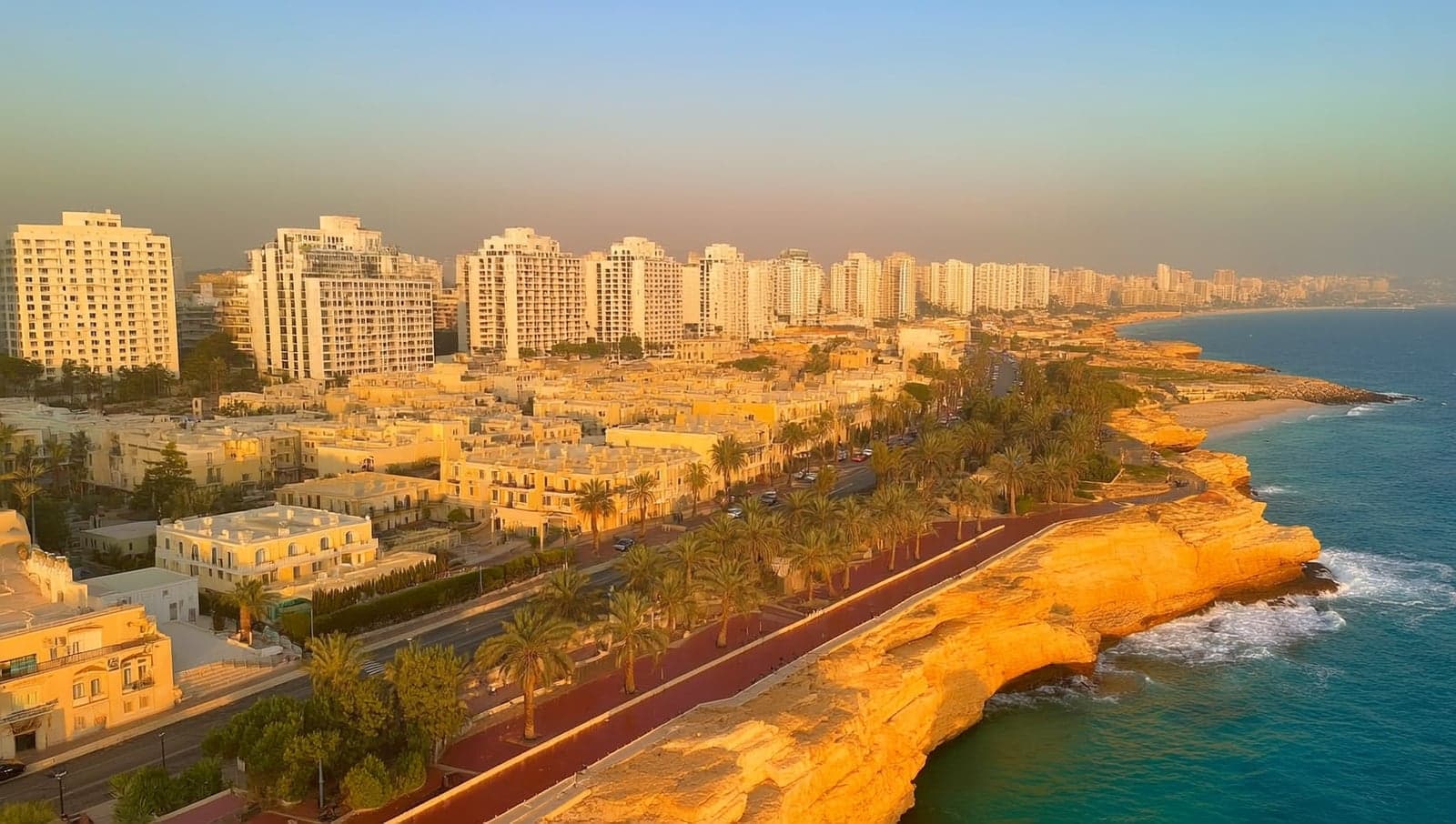 A scenic view of Netanya in the Central District